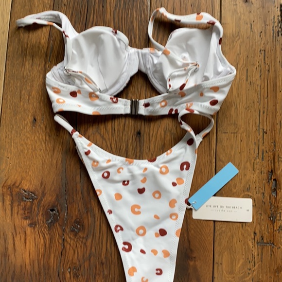 Cupshe bikini - Picture 3 of 11